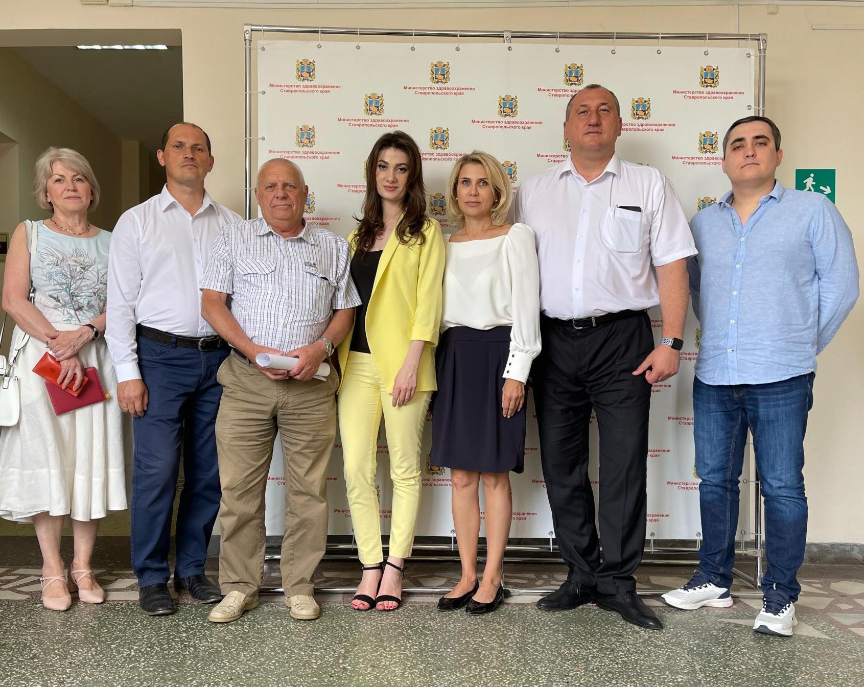 Специалисты Волгоградского филиала НМИЦ МНТК посетили Ставропольскую краевую клиническую больницу